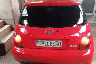 VENTE TOYOTA IST 